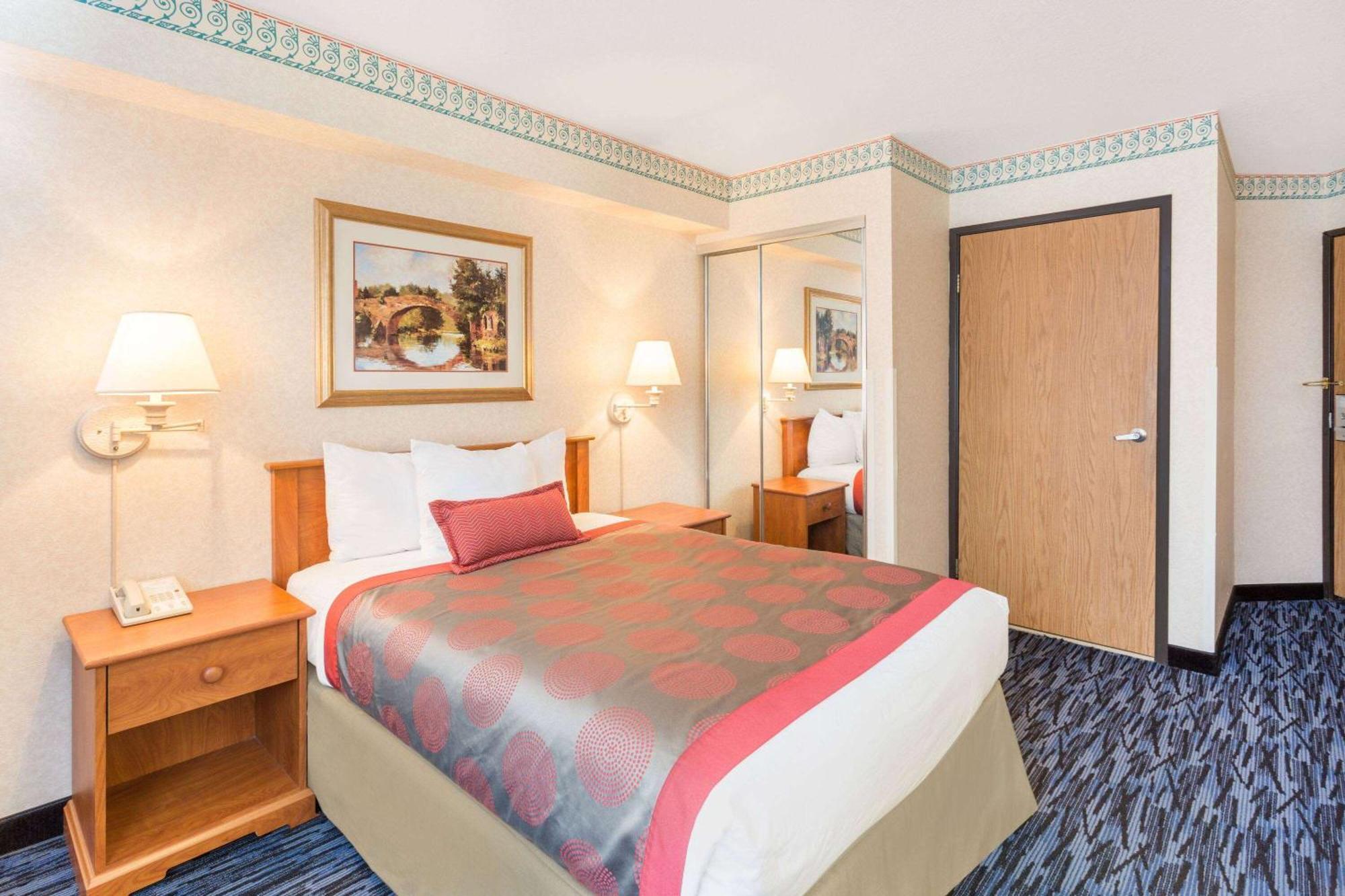 Ramada By Wyndham Kent Seattle Area Otel Dış mekan fotoğraf